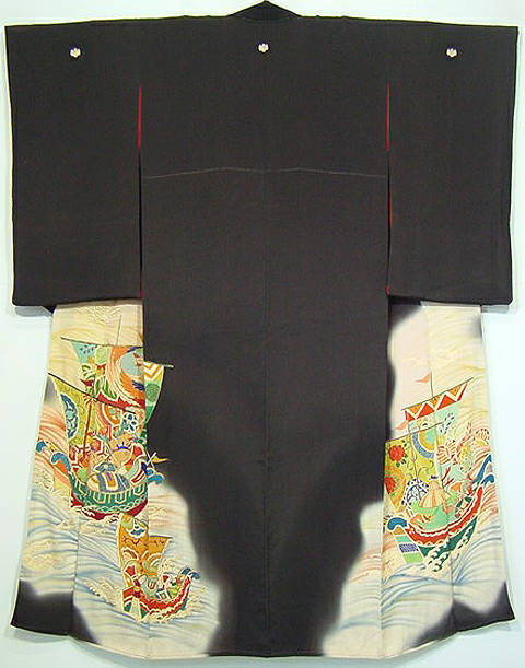 томесоде - кимоно
замужней женщины